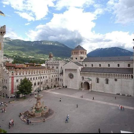 B&B And Apartments Al Duomo Тренто Екстер'єр фото